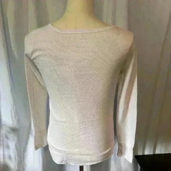 Henley Long Sleeve White Women’s Size Small. Round Neck. Old Navy. - Picture 4 of 5